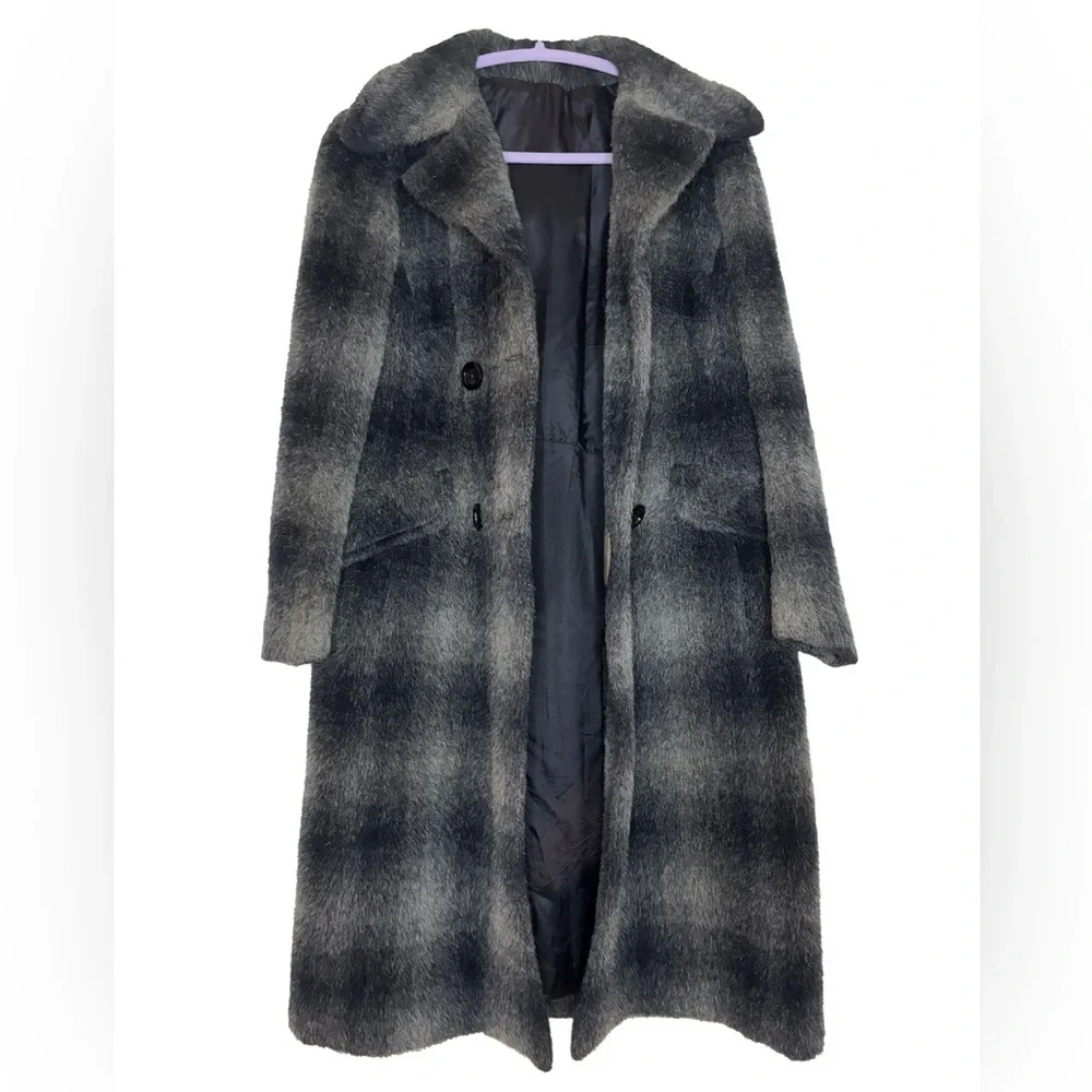 Vintage Dereta London Mohair Plaid Coat – 60s Mod, Old Money Style - Picture 3 of 6